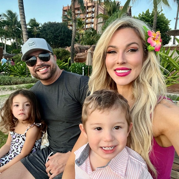 Meet your Posher, Heather - Picture 5 of 9